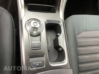 2018 Ford Fusion SE - miniatura 19