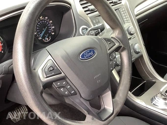 2018 Ford Fusion SE - miniatura 22