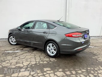 2018 Ford Fusion SE - miniatura 5