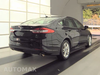 2018 Ford Fusion SE – miniatura 4
