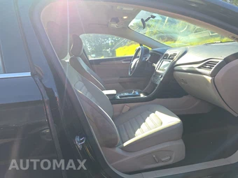 2018 Ford Fusion SE – miniatura 8