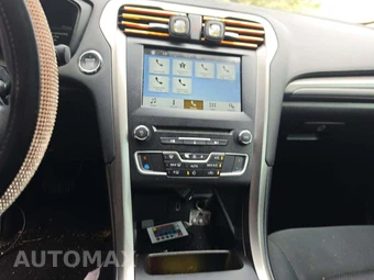 2018 Ford Fusion SE - miniatura 7