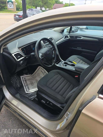 2018 Ford Fusion SE – miniatura 6