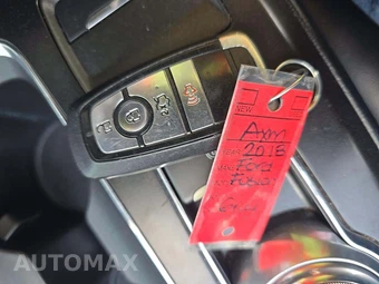 2018 Ford Fusion SE - miniatura 8