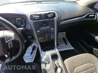 2018 Ford Fusion SE - miniatura 10