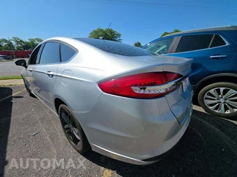 2018 Ford Fusion SE - miniatura 2