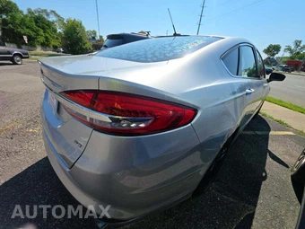 2018 Ford Fusion SE - miniatura 3