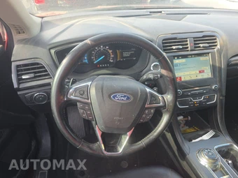 2018 Ford Fusion SE – miniatura 10