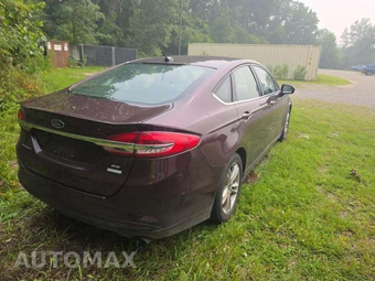 2018 Ford Fusion SE – miniatura 3