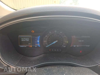 2018 Ford Fusion SE – miniatura 9