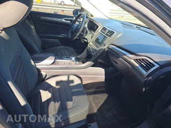 2018 Ford Fusion SE – miniatura 8