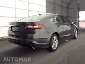 2018 Ford Fusion SE - miniatura 4