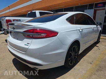 2018 Ford Fusion SE - miniatura 3