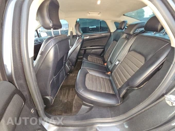 2018 Ford Fusion SE - miniatura 13