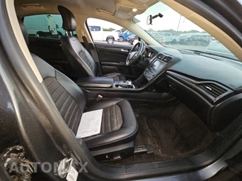 2018 Ford Fusion SE - miniatura 8