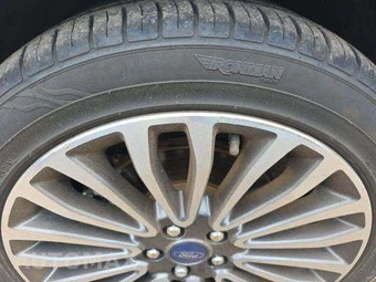 2018 Ford Fusion SE – miniatura 23