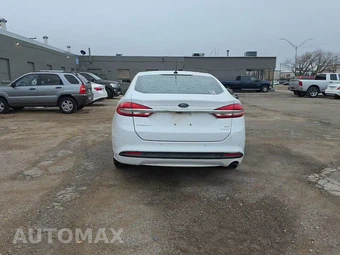 2018 Ford Fusion SE – miniatura 4