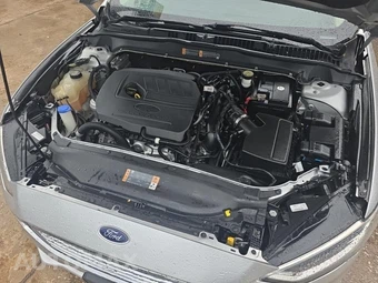 2018 Ford Fusion SE – miniatura 12