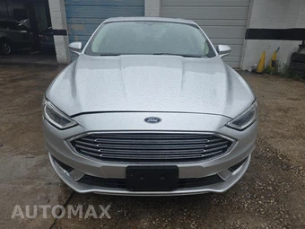 2018 Ford Fusion SE – miniatura 2