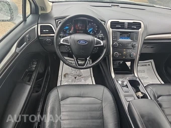2018 Ford Fusion SE – miniatura 8