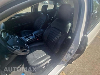 2018 Ford Fusion SE - miniatura 3