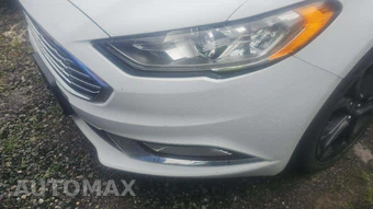 2018 Ford Fusion SE – miniatura 31