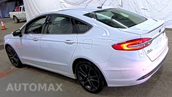 2018 Ford Fusion SE – miniatura 6