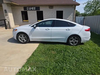 2018 Ford Fusion SE – miniatura 3