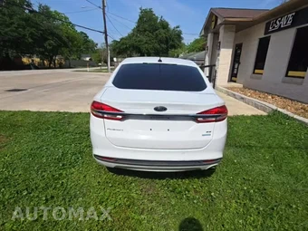 2018 Ford Fusion SE – miniatura 4
