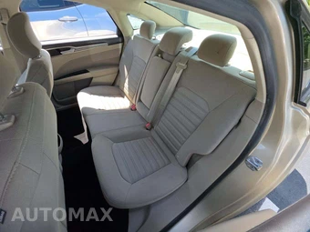 2018 Ford Fusion SE – miniatura 13