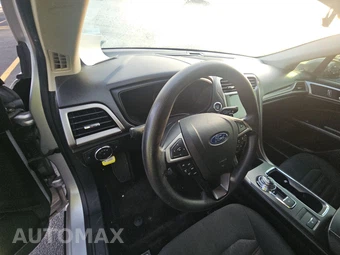 2018 Ford Fusion SE - miniatura 11