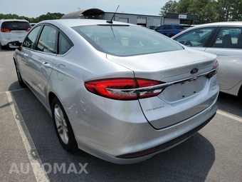 2018 Ford Fusion SE – miniatura 6