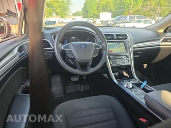 2018 Ford Fusion SE – miniatura 14