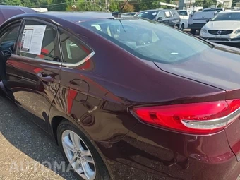 2018 Ford Fusion SE – miniatura 21