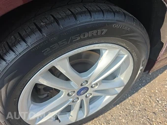 2018 Ford Fusion SE – miniatura 22
