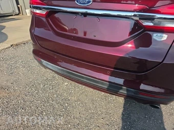 2018 Ford Fusion SE – miniatura 23