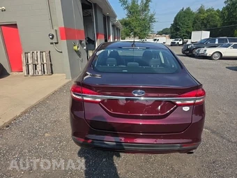 2018 Ford Fusion SE – miniatura 5