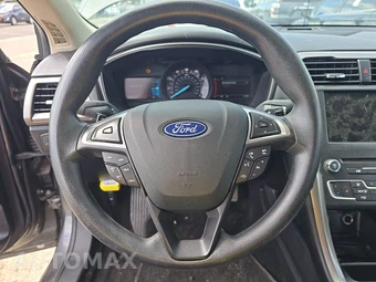 2018 Ford Fusion SE - miniatura 10