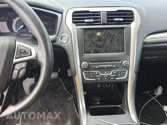 2018 Ford Fusion SE - miniatura 11