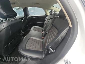 2018 Ford Fusion SE – miniatura 13