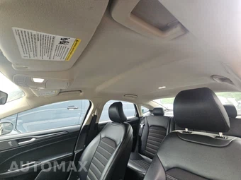 2018 Ford Fusion SE – miniatura 14