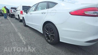 2018 Ford Fusion SE – miniatura 21