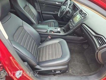 2018 Ford Fusion SE – miniatura 18