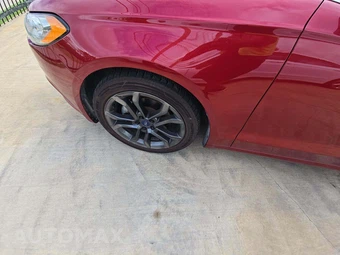 2018 Ford Fusion SE – miniatura 23