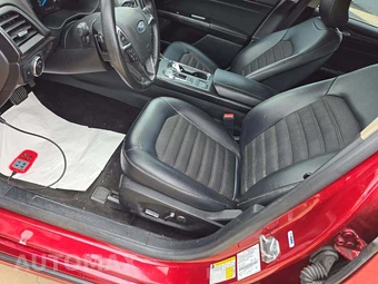 2018 Ford Fusion SE – miniatura 6