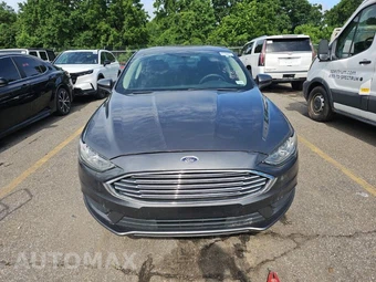 2018 Ford Fusion SE - miniatura 3