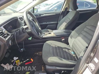 2018 Ford Fusion SE - miniatura 7