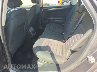 2018 Ford Fusion SE – miniatura 13