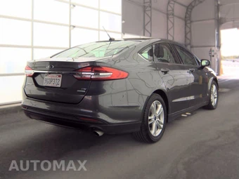 2018 Ford Fusion SE – miniatura 4