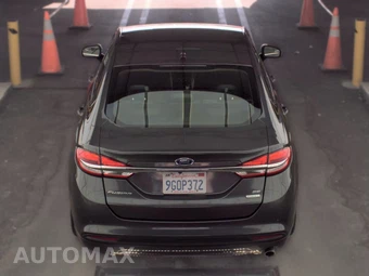 2018 Ford Fusion SE – miniatura 5
